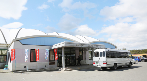 サンビレッジ高田（陸前高田市スポーツドーム）に到着