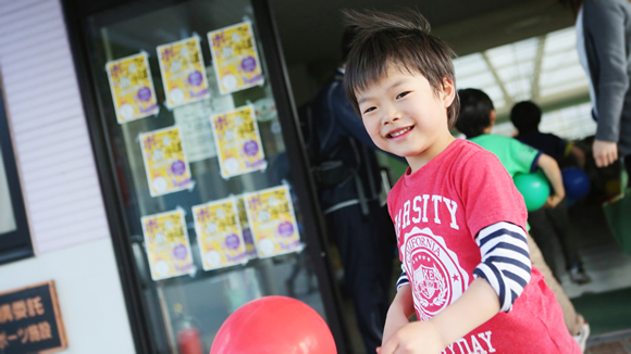 子どもたちをお見送り